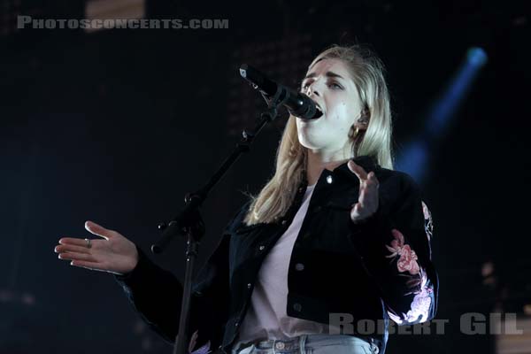 LONDON GRAMMAR - 2017-07-22 - PARIS - Hippodrome de Longchamp - Alternative Stage - 